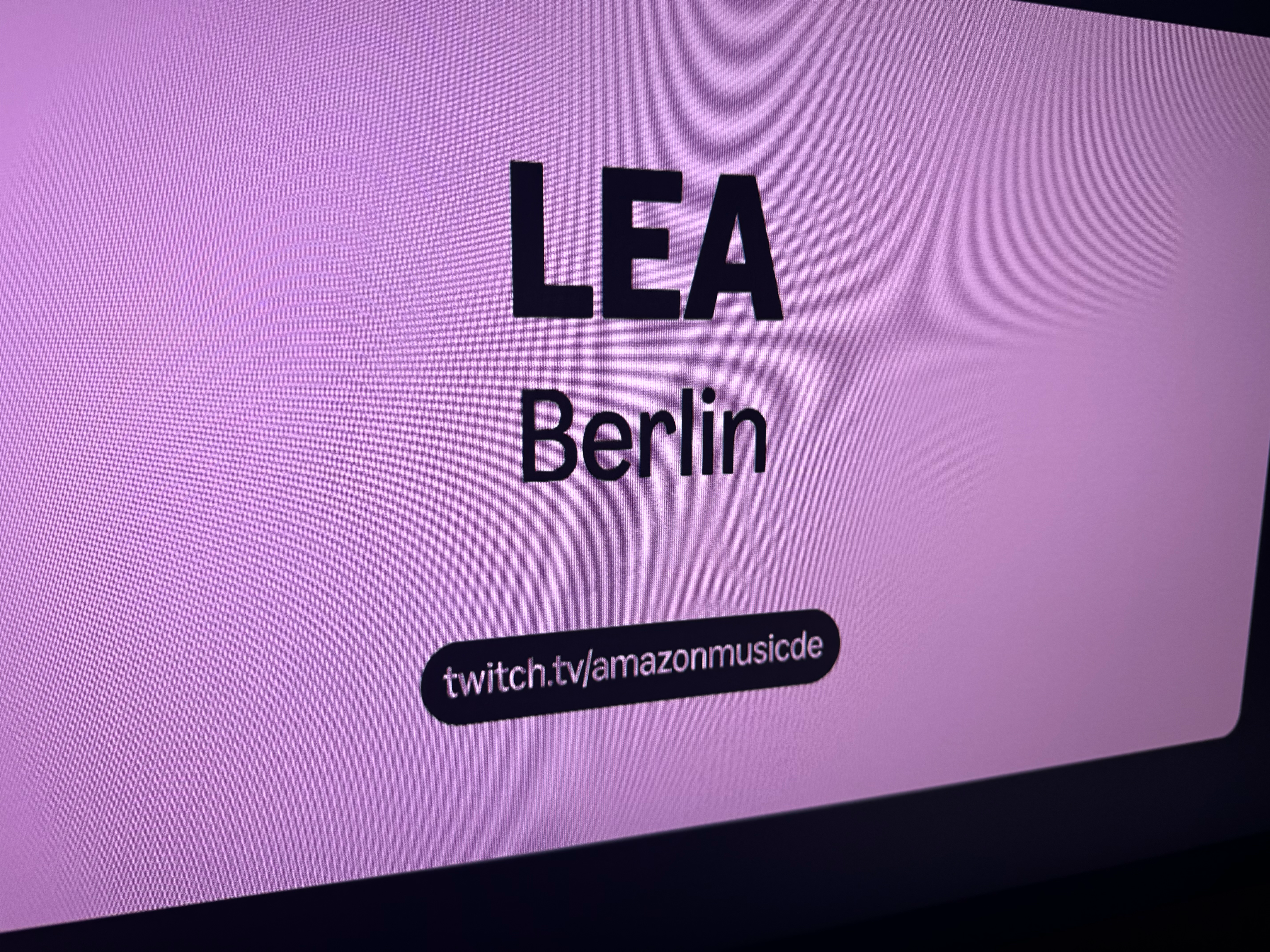 Bild eines Displays mit der Aufschrift LEA Berlin